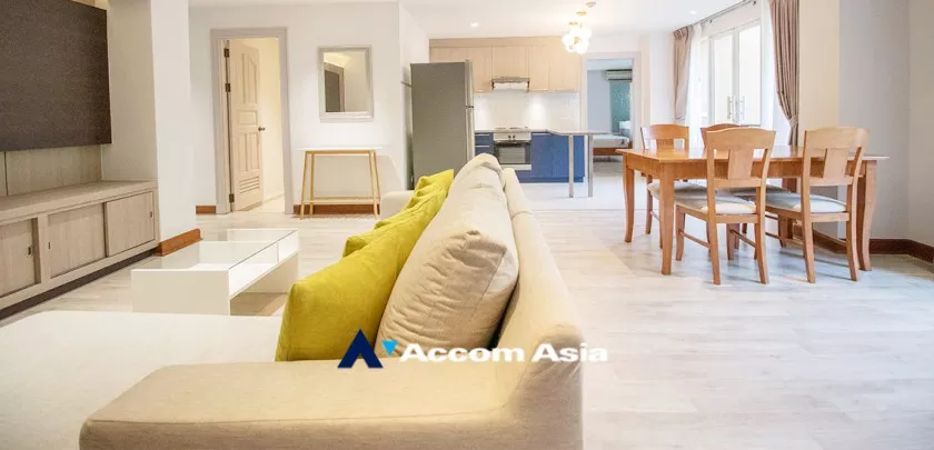 Pet friendly |  2 Bedrooms  Apartment For Rent in Ploenchit, Bangkok  near BTS Ploenchit (AA16588)