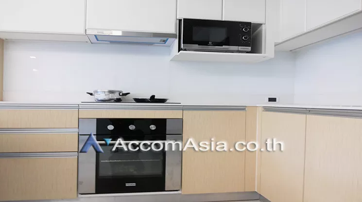 unit 1 Bedroom  Apartment For Rent in Sukhumvit, Bangkok  near BTS Phrom Phong (AA16629)