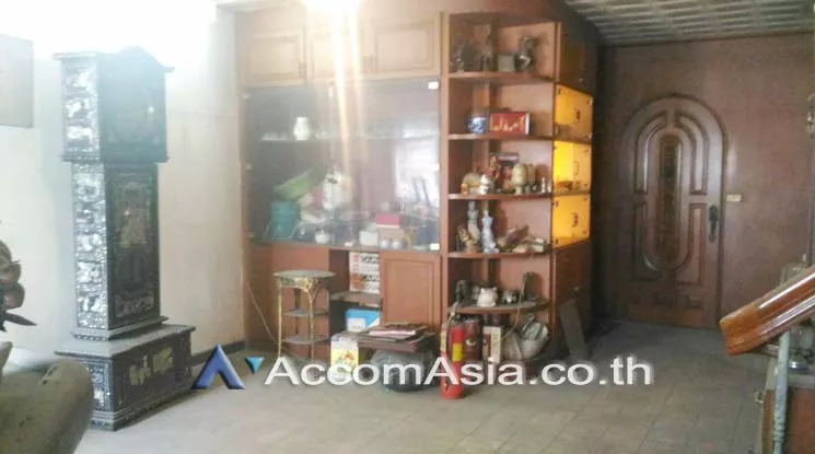 9  Shophouse For Rent in sukhumvit ,Bangkok BTS Phrom Phong AA16644