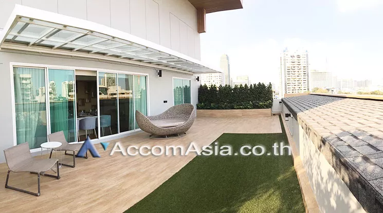Common Pool, Huge Terrace, Penthouse |  Simply Style Apartment  2 Bedroom for Rent BTS Phrom Phong in Sukhumvit Bangkok