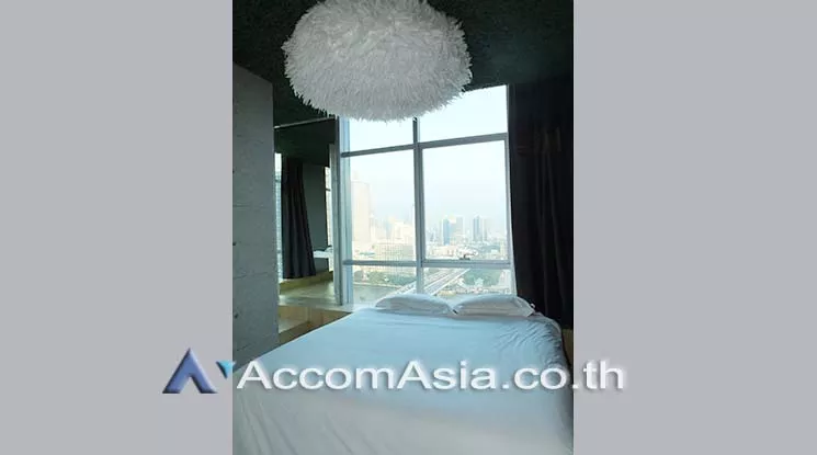 unit 1 Bedroom  Condominium For Rent in Charoen Nakhon, Bangkok  near BTS Krung Thon Buri (AA16680)