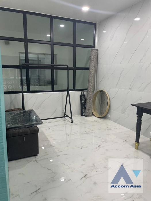 16  3 br Townhouse for rent and sale in Sukhumvit ,Bangkok BTS Thong Lo AA16702