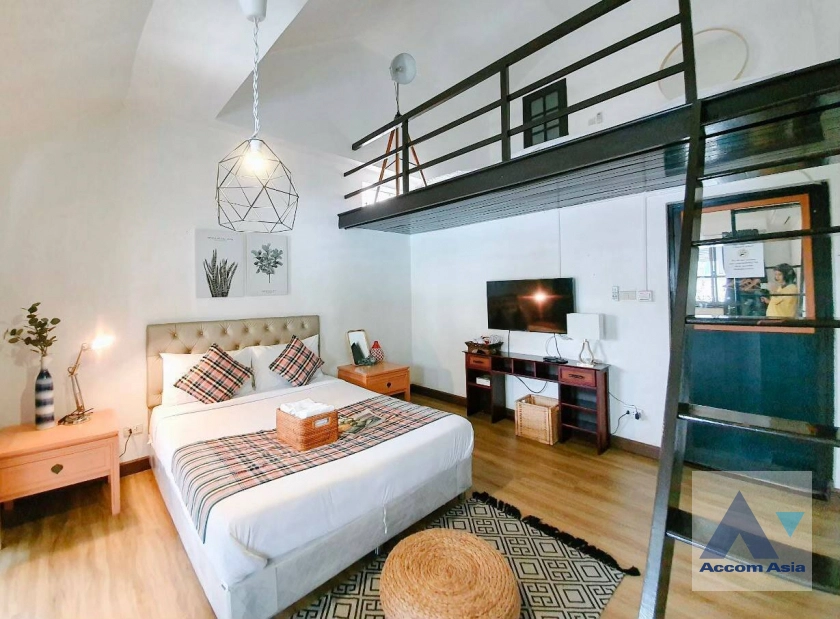 4  3 br Townhouse for rent and sale in Sukhumvit ,Bangkok BTS Thong Lo AA16702