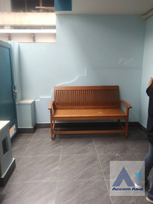 15  3 br Townhouse for rent and sale in Sukhumvit ,Bangkok BTS Thong Lo AA16702