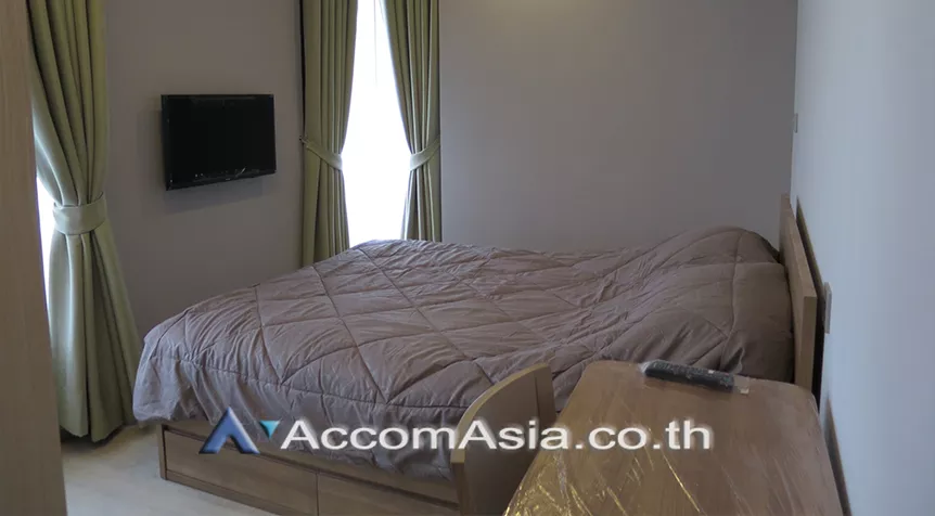 Corner Unit, Pet friendly |  2 Bedrooms  Condominium For Rent & Sale in Sukhumvit, Bangkok  near BTS Ekkamai (AA16723)