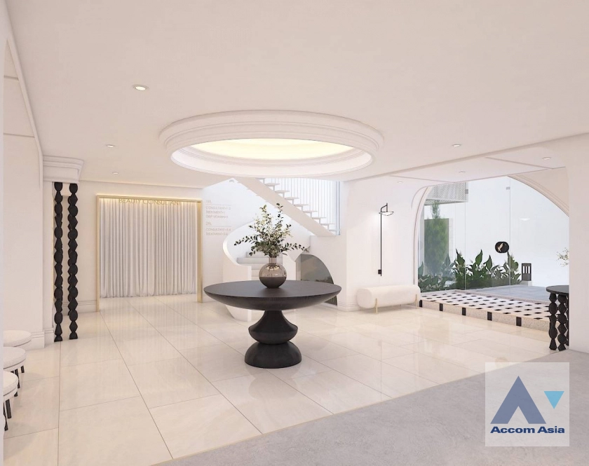 6  3 br House for rent and sale in Ploenchit ,Bangkok BTS National Stadium AA16727