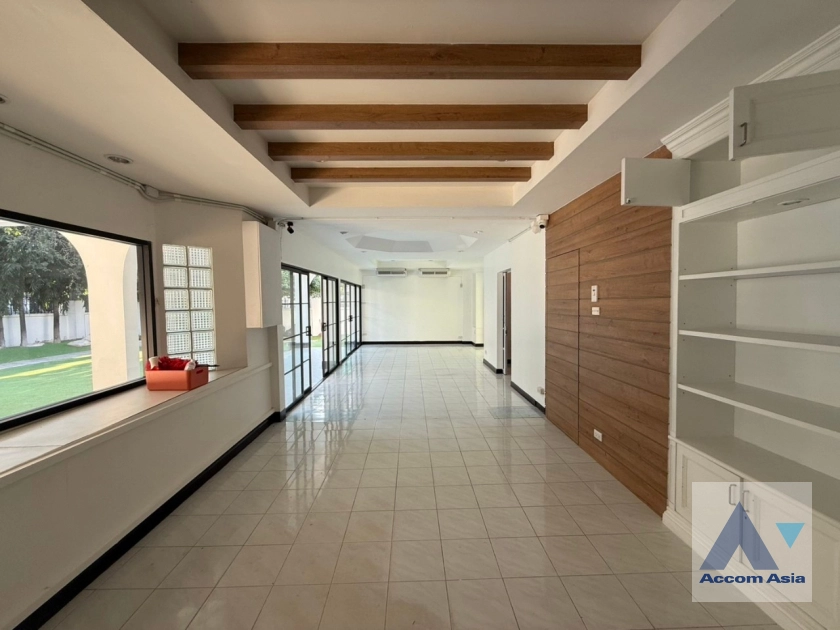 unitHome Office, Pet friendly |  3 Bedrooms  House For Rent in Sukhumvit, Bangkok  near BTS Punnawithi (AA16761)