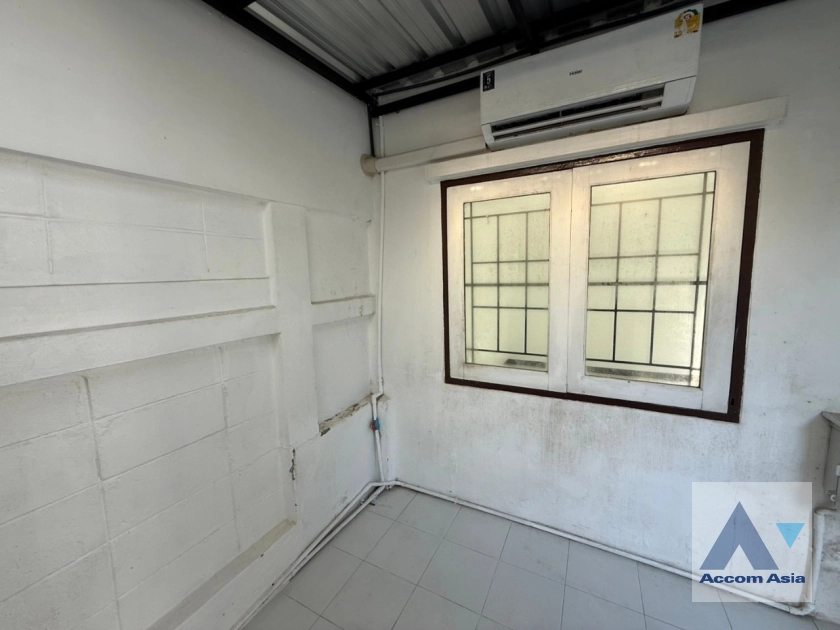 22  3 br House For Rent in Sukhumvit ,Bangkok BTS Punnawithi AA16761