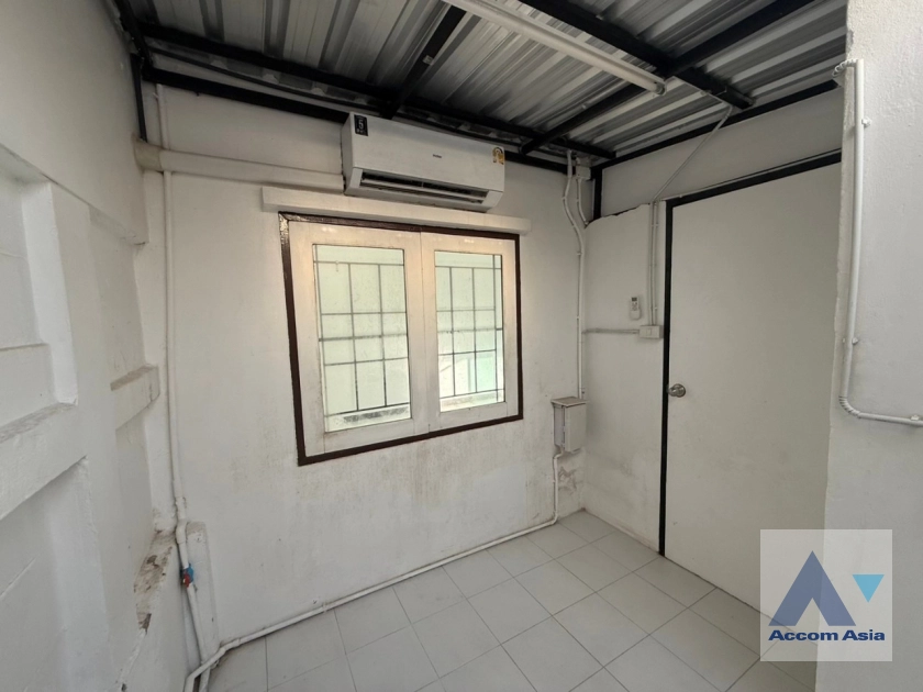 24  3 br House For Rent in Sukhumvit ,Bangkok BTS Punnawithi AA16761