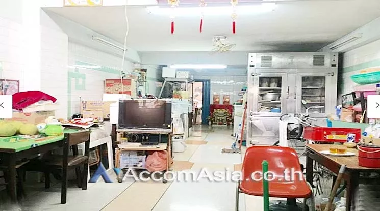  1  Shophouse For Sale in sathorn ,Bangkok BTS Surasak AA16801
