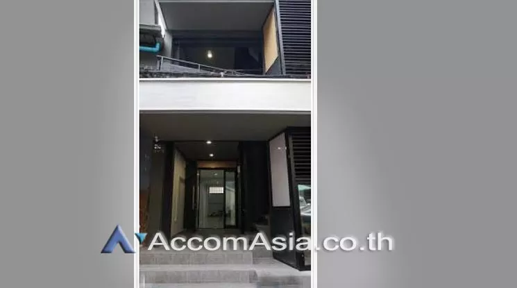  2  Shophouse for rent and sale in sukhumvit ,Bangkok BTS Phrom Phong AA16811