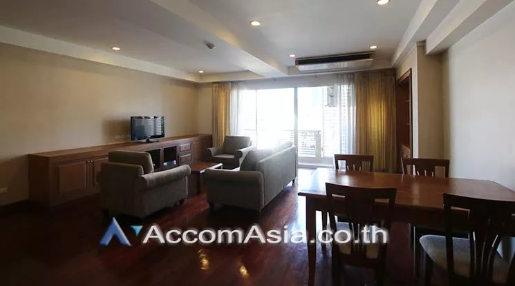Pet friendly |  Classic Elegance Residence Apartment  2 Bedroom for Rent BTS Ploenchit in Ploenchit Bangkok
