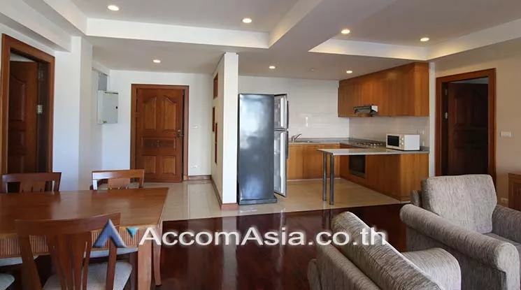 Pet friendly |  2 Bedrooms  Apartment For Rent in Ploenchit, Bangkok  near BTS Ploenchit (AA16816)