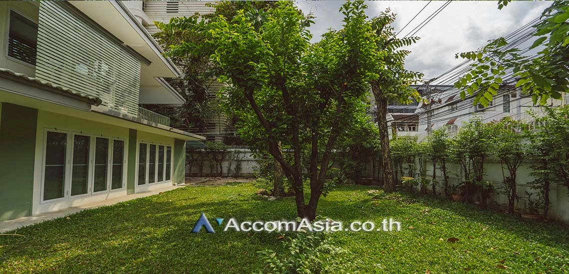 unitDetached house with garden and guest house in Sukhumvit (AA16914)