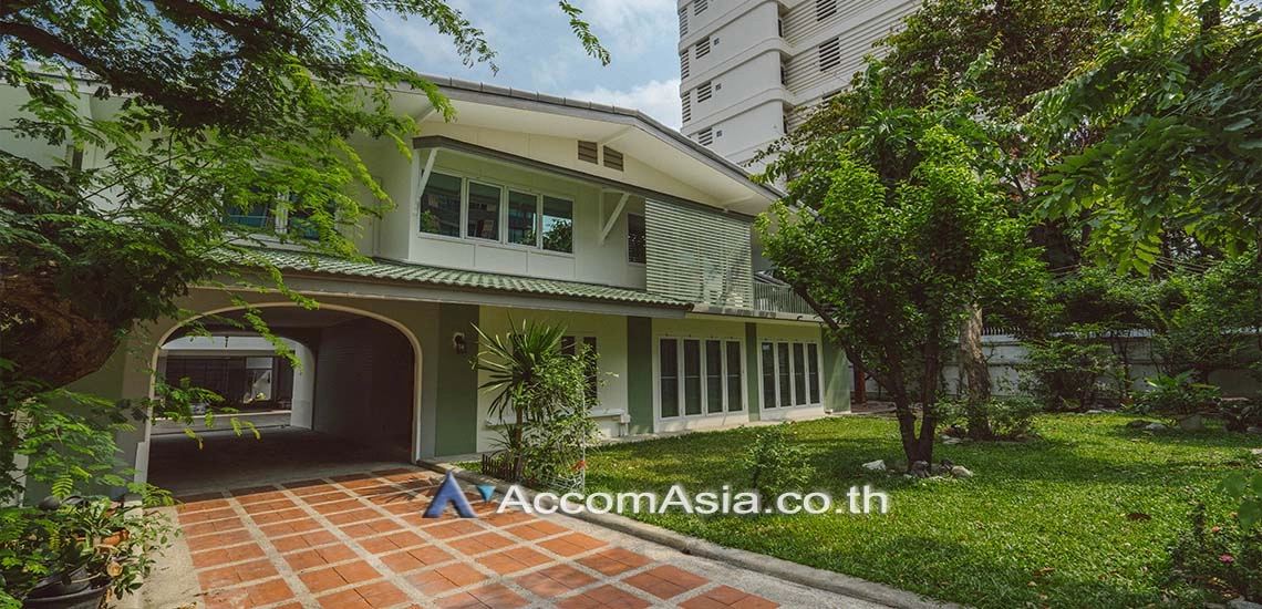 unitDetached house with garden and guest house in Sukhumvit (AA16914)