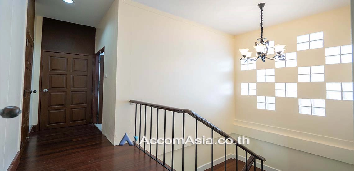 8  4 br House for rent and sale in Sukhumvit ,Bangkok BTS Thong Lo AA16914
