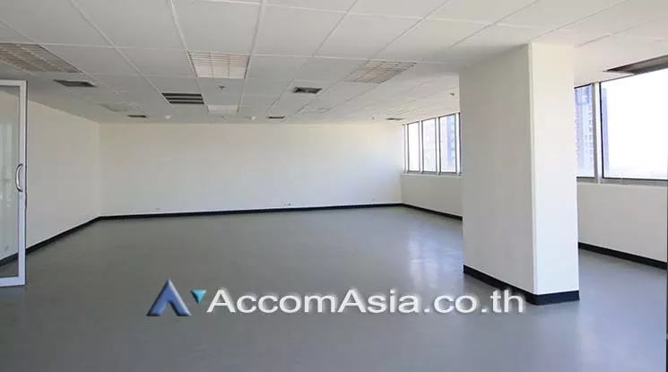 5  Office Space For Rent in Sukhumvit ,Bangkok BTS Thong Lo at Liberty Plaza AA16920