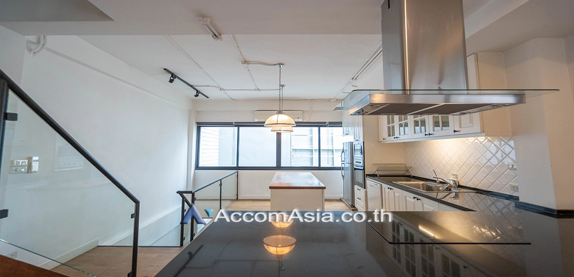 11  3 br Townhouse For Rent in Sathorn ,Bangkok MRT Lumphini AA16931
