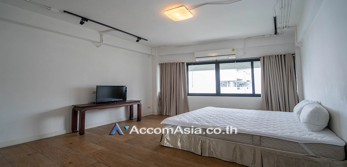 18  3 br Townhouse For Rent in Sathorn ,Bangkok MRT Lumphini AA16931