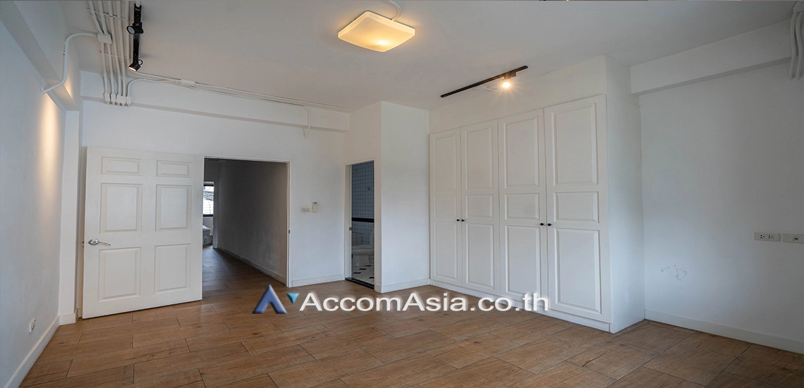 9  3 br Townhouse For Rent in Sathorn ,Bangkok MRT Lumphini AA16931