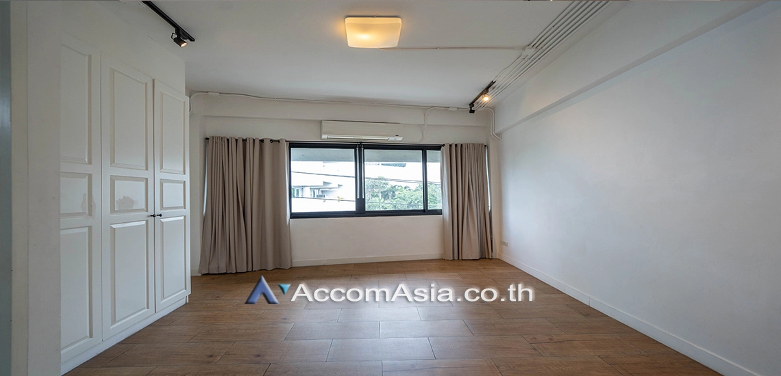 8  3 br Townhouse For Rent in Sathorn ,Bangkok MRT Lumphini AA16931