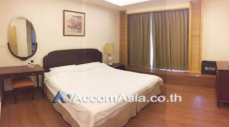 5  2 br Apartment For Rent in Sathorn ,Bangkok MRT Lumphini at Cozy and Convenient Apartment Near Garden Intl AA16932
