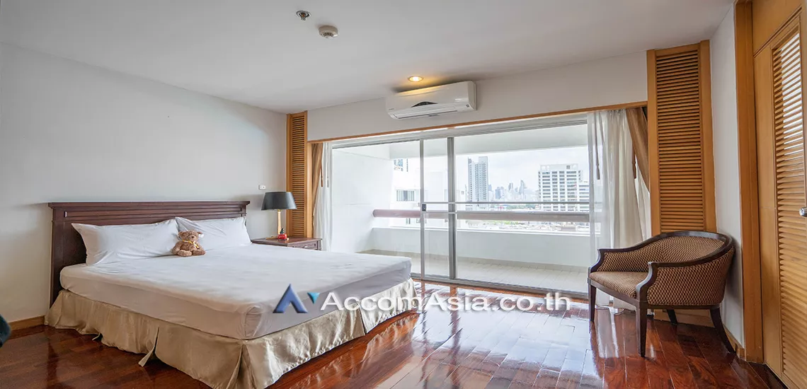 7  3 br Apartment For Rent in Sathorn ,Bangkok MRT Lumphini at Living with natural AA16933