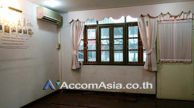 6  6 br Townhouse for rent and sale in Sathorn ,Bangkok BTS Chong Nonsi AA16935