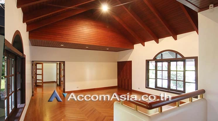 unitPrivate Swimming Pool, Pet friendly |  4 Bedrooms  House For Rent in Sukhumvit, Bangkok  near BTS Ekkamai (AA16937)