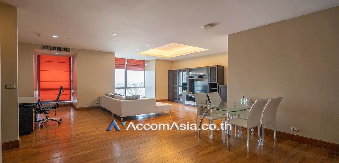unit 1 Bedroom  Condominium For Rent in Sathorn, Bangkok  near BTS Chong Nonsi (AA16953)