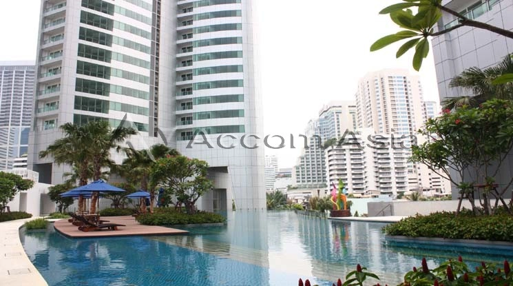 unit 3 Bedrooms  Condominium For Rent in Sukhumvit, Bangkok  near BTS Asok - MRT Sukhumvit (AA16977)