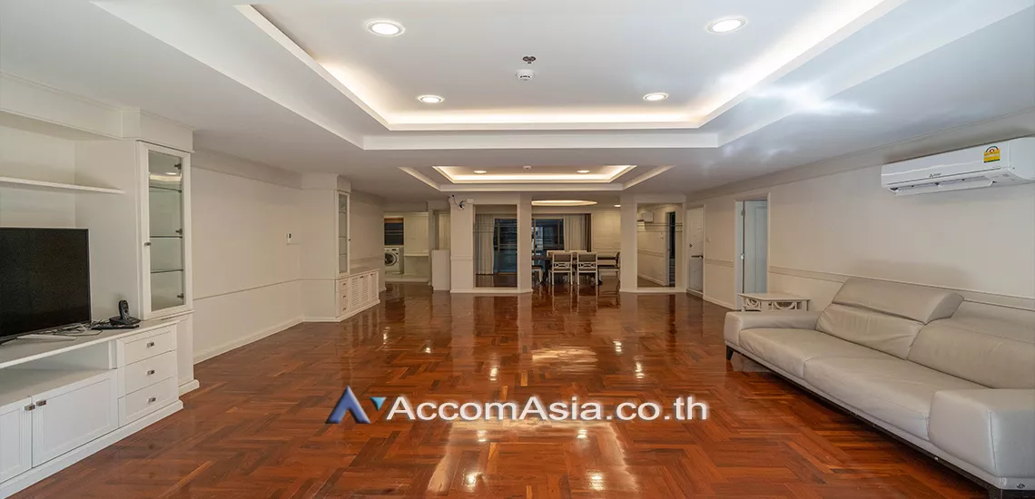unit 2 Bedrooms  Apartment For Rent in Sukhumvit, Bangkok  near BTS Phrom Phong (AA17021)