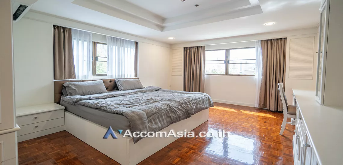 7  3 br Apartment For Rent in Sukhumvit ,Bangkok BTS Phrom Phong at Low-rise apartment, Walk 400m to BTS AA17023