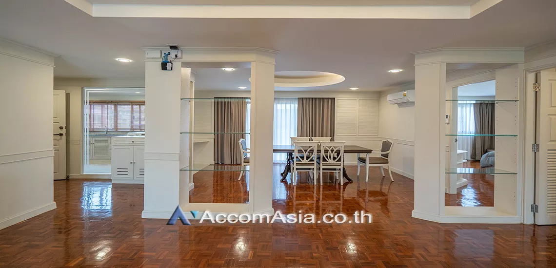 unitBig Balcony |  3 Bedrooms  Apartment For Rent in Sukhumvit, Bangkok  near BTS Phrom Phong (AA17023)