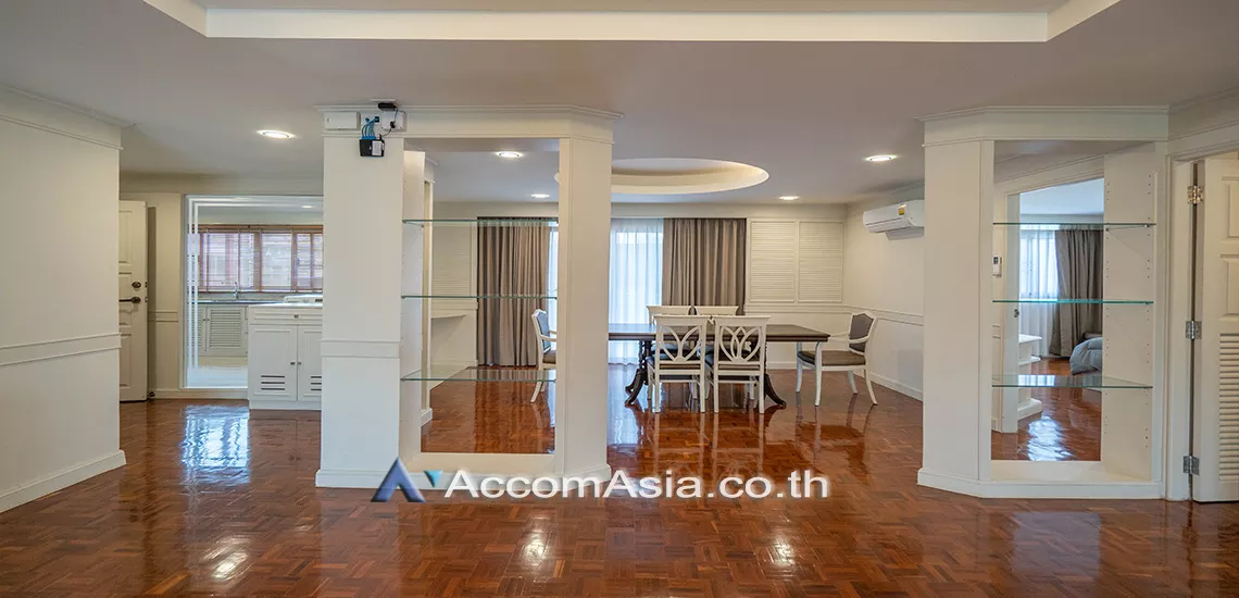  1  3 br Apartment For Rent in Sukhumvit ,Bangkok BTS Phrom Phong at Newly renovated AA17023