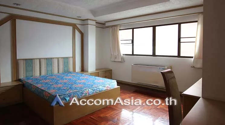 8  1 br Apartment For Rent in Sukhumvit ,Bangkok BTS Phrom Phong at Low-rise apartment, Walk 400m to BTS AA17024