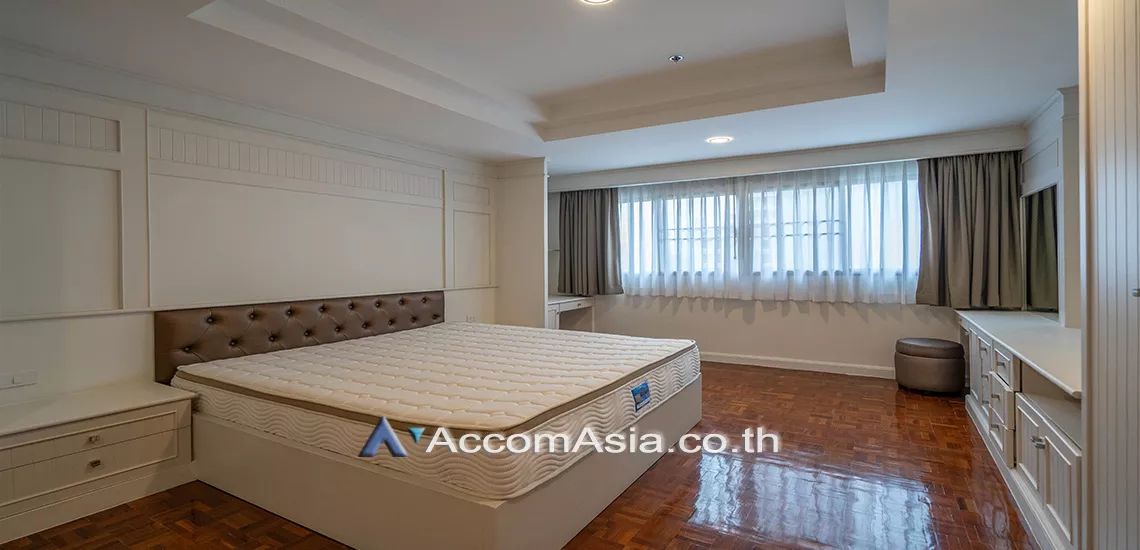 6  2 br Apartment For Rent in Sukhumvit ,Bangkok BTS Phrom Phong at Low-rise apartment, Walk 400m to BTS AA17025