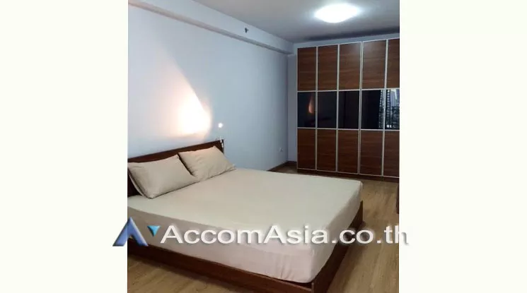  1  1 br Condominium For Rent in Ratchadapisek ,Bangkok BTS Ekkamai at Supalai Park Ekkamai Thonglor AA17029