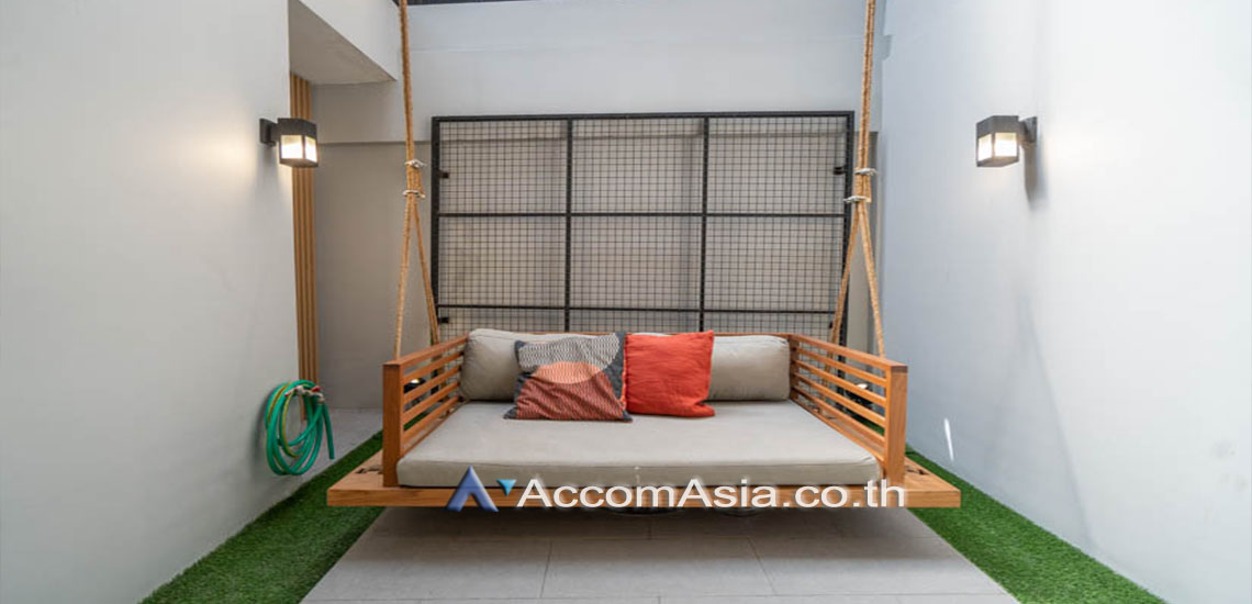 unitHome Office |  3 Bedrooms  Townhouse For Rent & Sale in Sukhumvit, Bangkok  near BTS Ekkamai (AA17062)