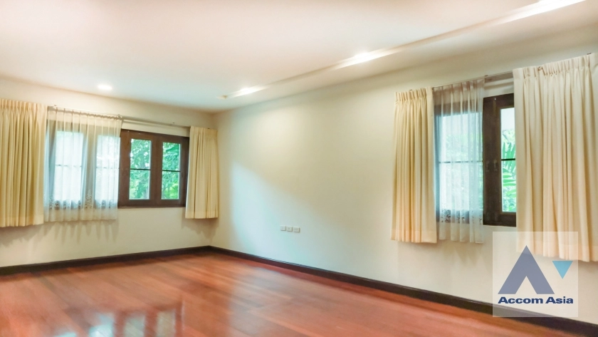 18  4 br House For Rent in Sukhumvit ,Bangkok BTS Phrom Phong AA17071