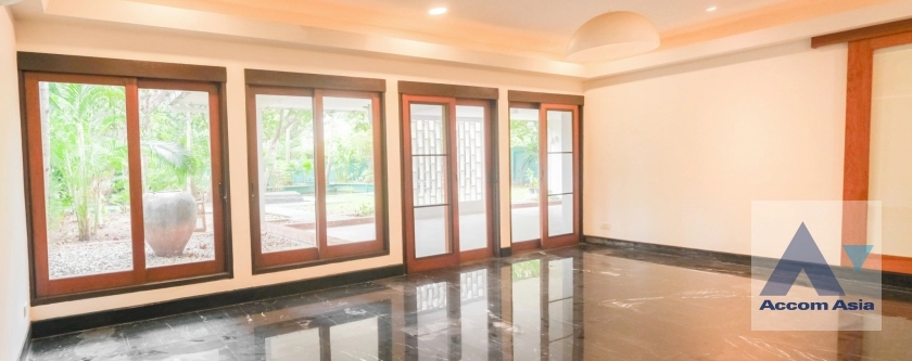 8  4 br House For Rent in Sukhumvit ,Bangkok BTS Phrom Phong AA17071