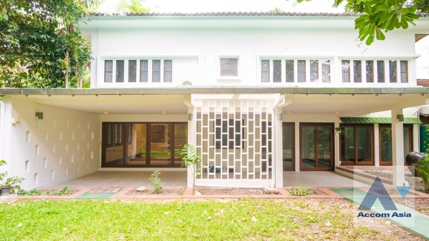 4  4 br House For Rent in Sukhumvit ,Bangkok BTS Phrom Phong AA17071