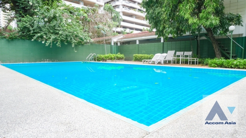 24  4 br House For Rent in Sukhumvit ,Bangkok BTS Phrom Phong AA17071