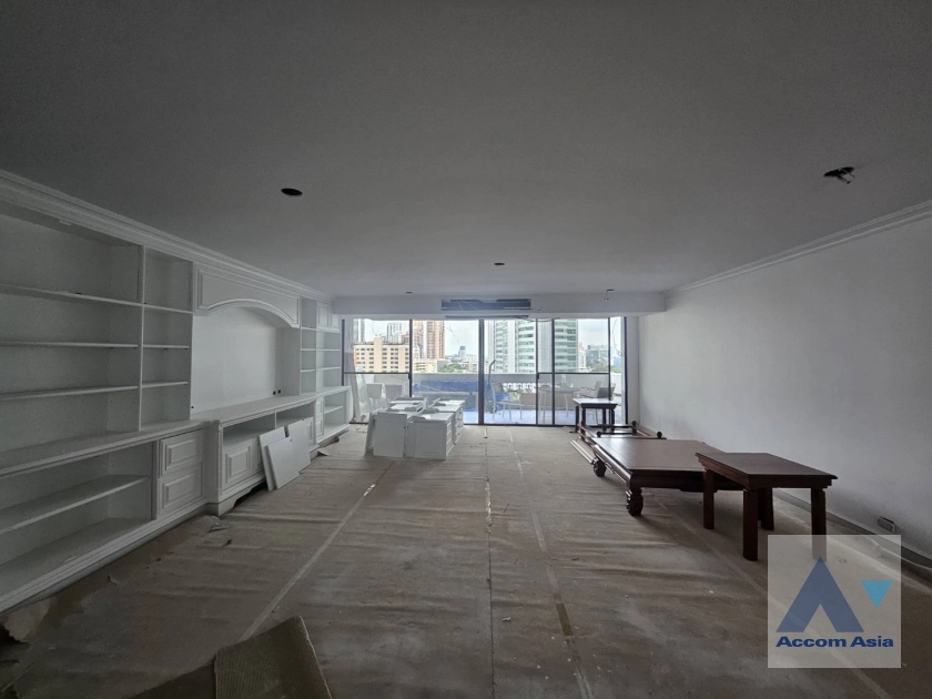 unitBig Balcony, Pet friendly |  3 Bedrooms  Apartment For Rent in Sukhumvit, Bangkok  near BTS Asok - MRT Sukhumvit (AA17083)