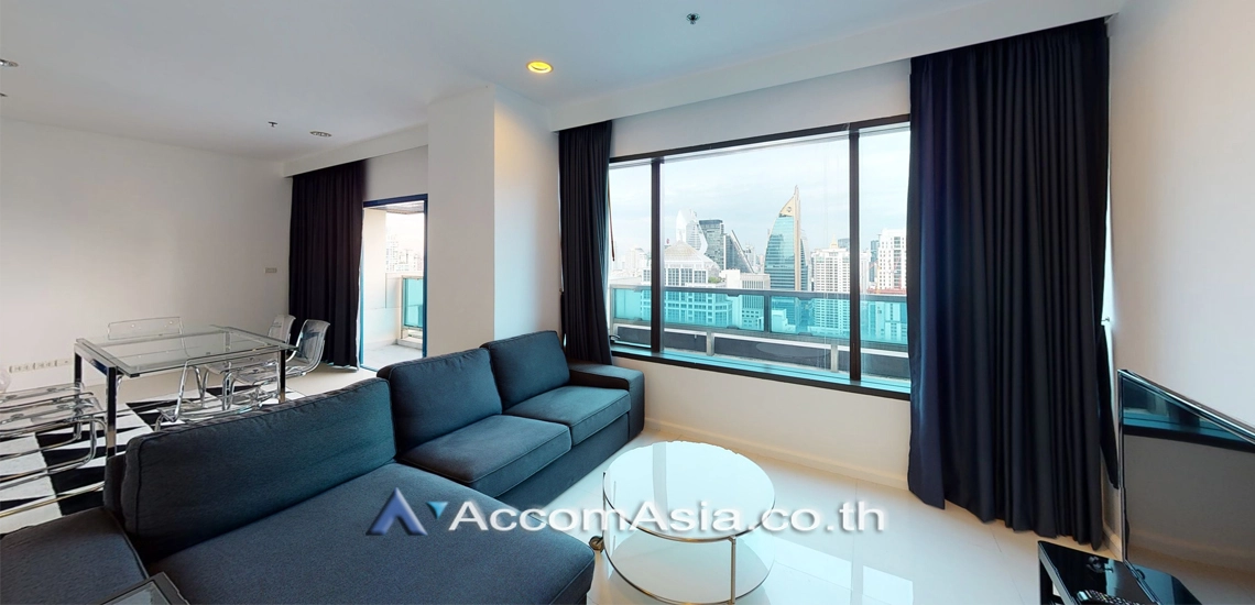  3 Bedrooms  Condominium For Rent in Ploenchit, Bangkok  near BTS Chitlom (AA17093)