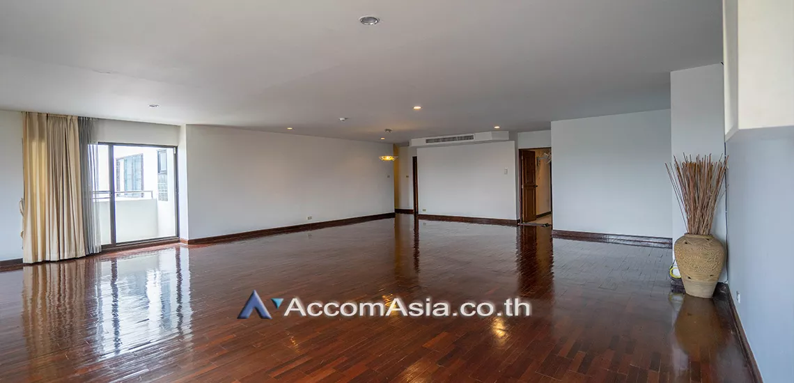  Liang Garden Condominium  4 Bedroom for Rent BRT Thanon Chan in Sathorn Bangkok