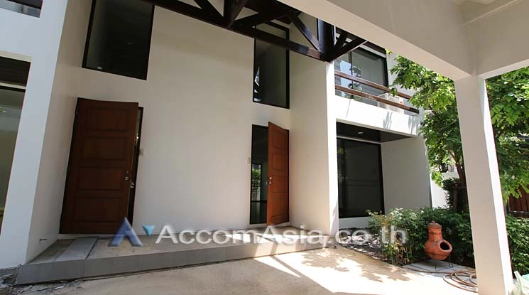 4  5 br House For Rent in Sathorn ,Bangkok MRT Lumphini AA17161