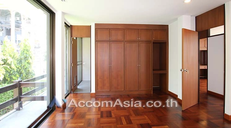 11  5 br House For Rent in Sathorn ,Bangkok MRT Lumphini AA17161