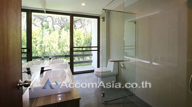 14  5 br House For Rent in Sathorn ,Bangkok MRT Lumphini AA17161