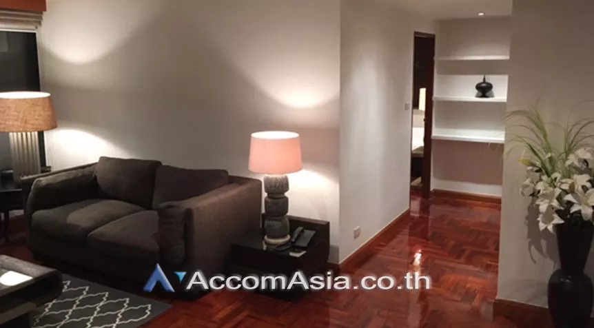 unitCorner Unit |  2 Bedrooms  Condominium For Rent in Sathorn, Bangkok  near BTS Chong Nonsi (AA17166)